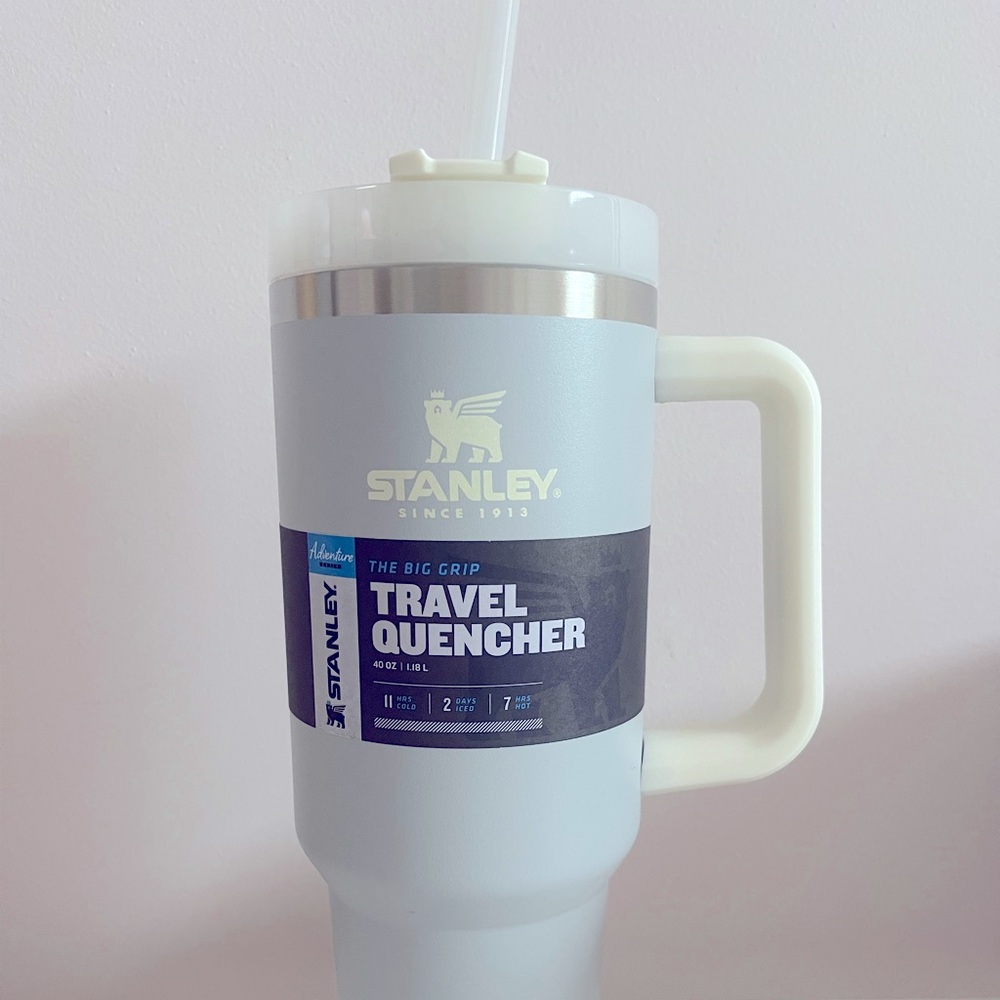 NEW Stanley quencher 40 oz